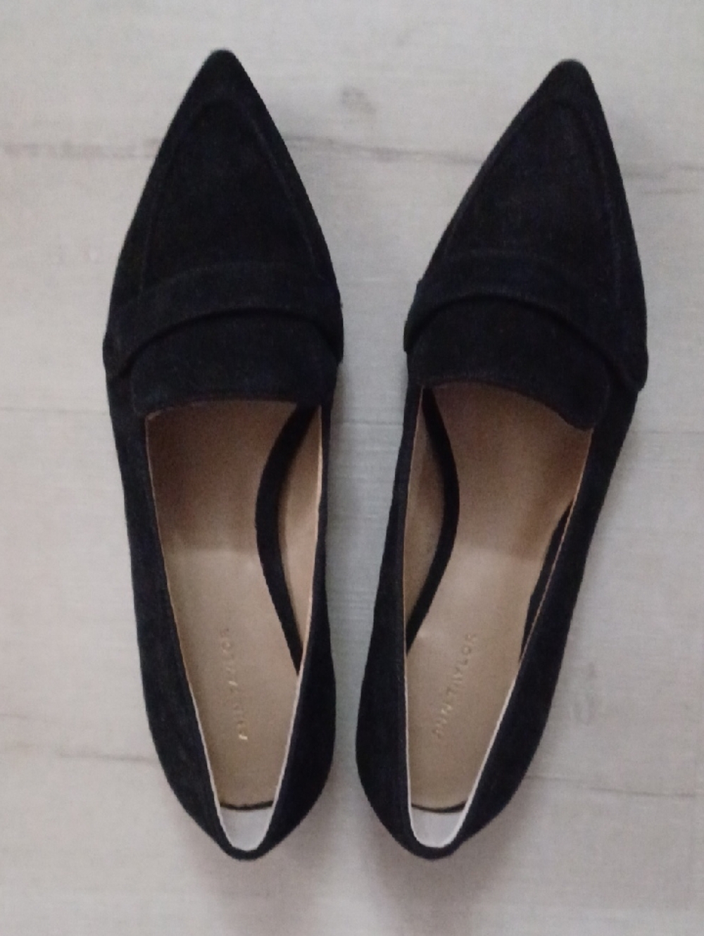 Ann Taylor Black Suede Pointed Toe Flats Size 6 1/5M. for work, office wear.